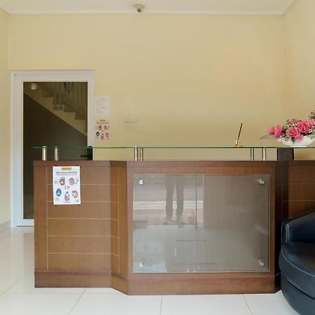 Dago Suites Syariah Cikarang Mitra Reddoorz Bekasi Eksteriør bilde