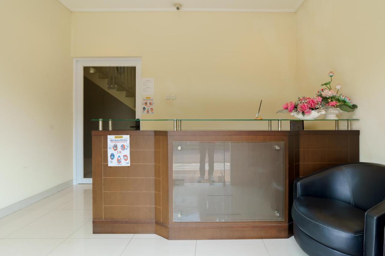 Dago Suites Syariah Cikarang Mitra Reddoorz Bekasi Eksteriør bilde