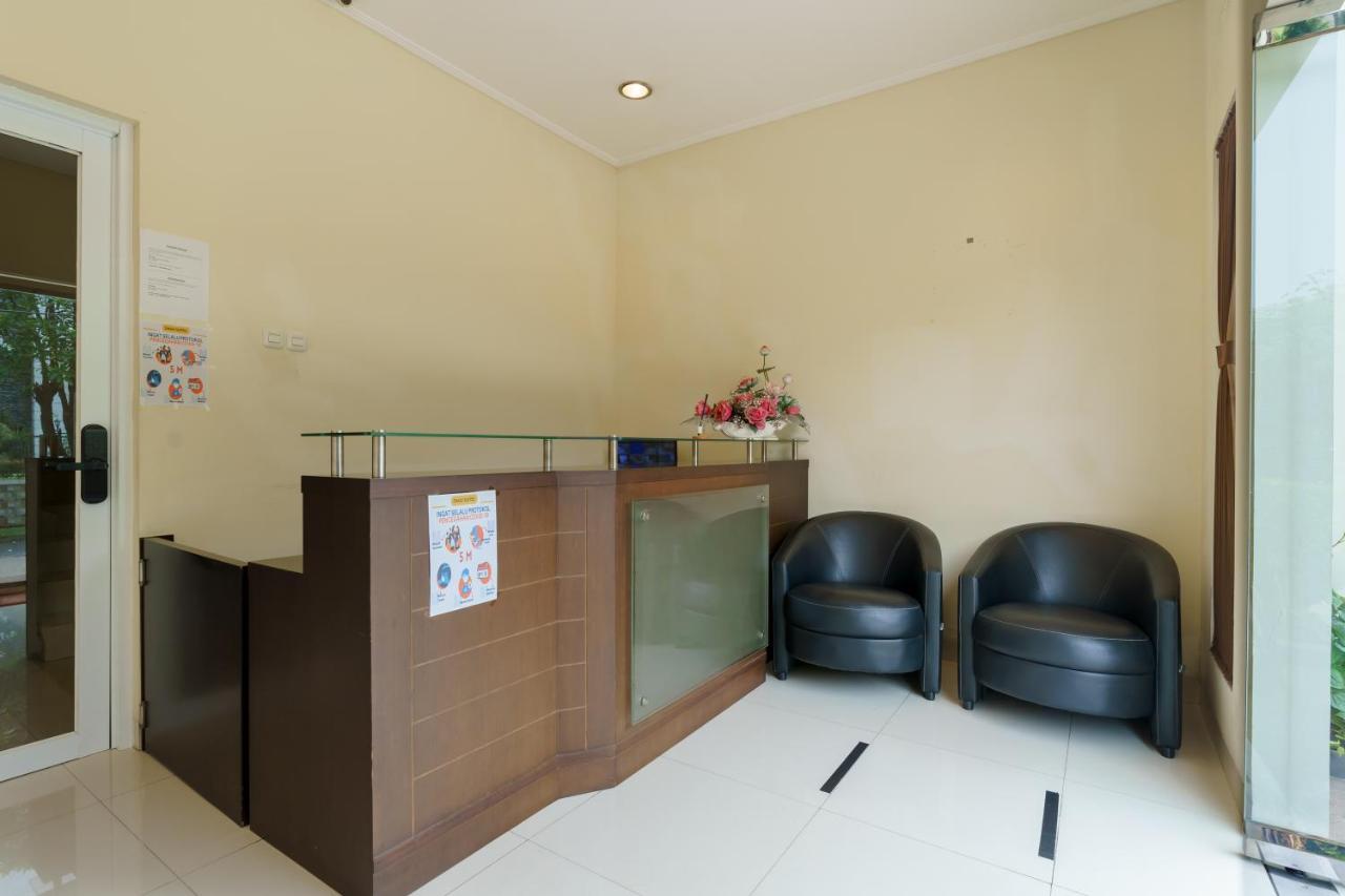 Dago Suites Syariah Cikarang Mitra Reddoorz Bekasi Eksteriør bilde