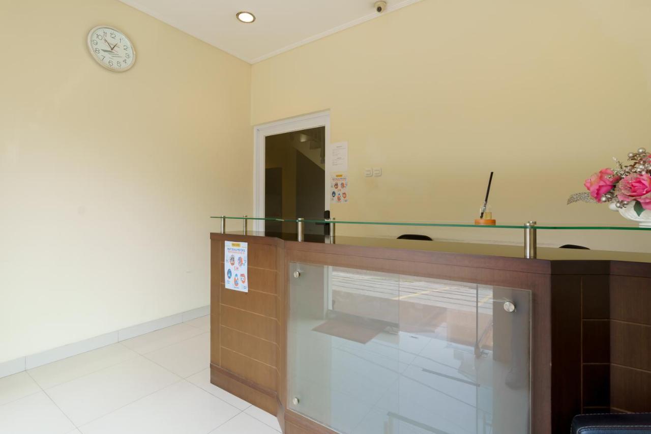 Dago Suites Syariah Cikarang Mitra Reddoorz Bekasi Eksteriør bilde