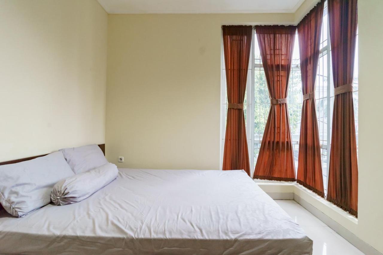 Dago Suites Syariah Cikarang Mitra Reddoorz Bekasi Eksteriør bilde